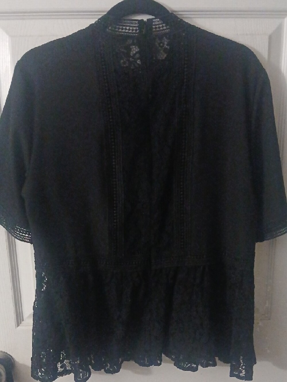 Zara Black Lace Peplum Blouse with Crochet Trim - Picture 3 of 3